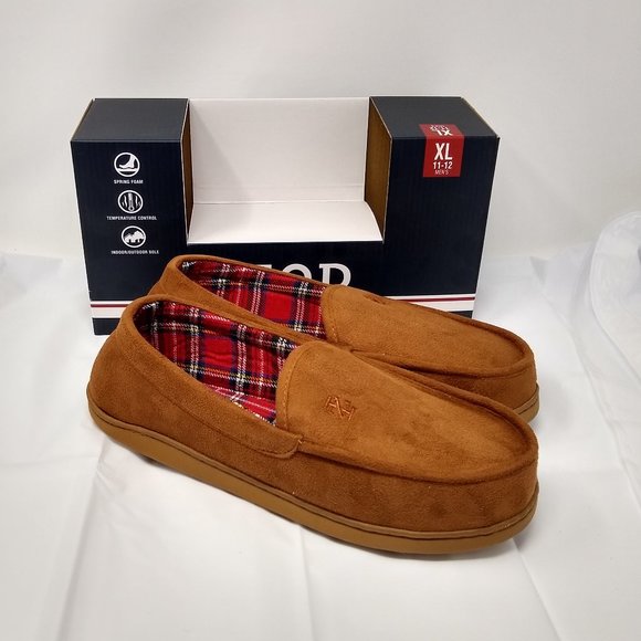 Men's IZOD Slippers - Picture 3 of 3